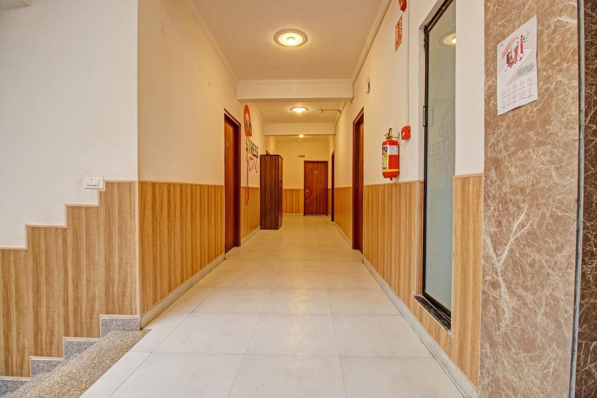 Super Townhouse Kachnar House Vikas Nagar Otel Hasanganj Dış mekan fotoğraf