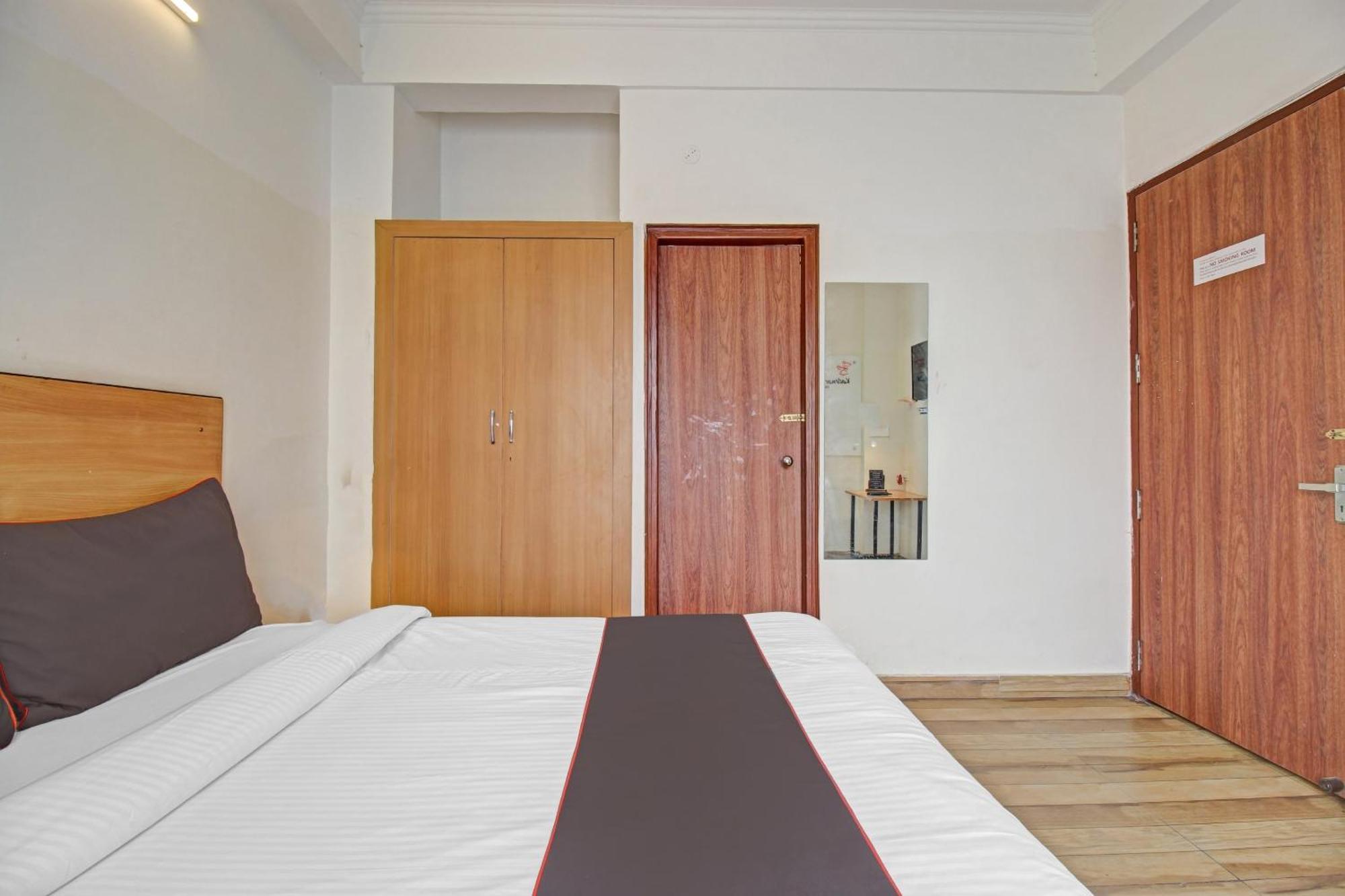 Super Townhouse Kachnar House Vikas Nagar Otel Hasanganj Dış mekan fotoğraf