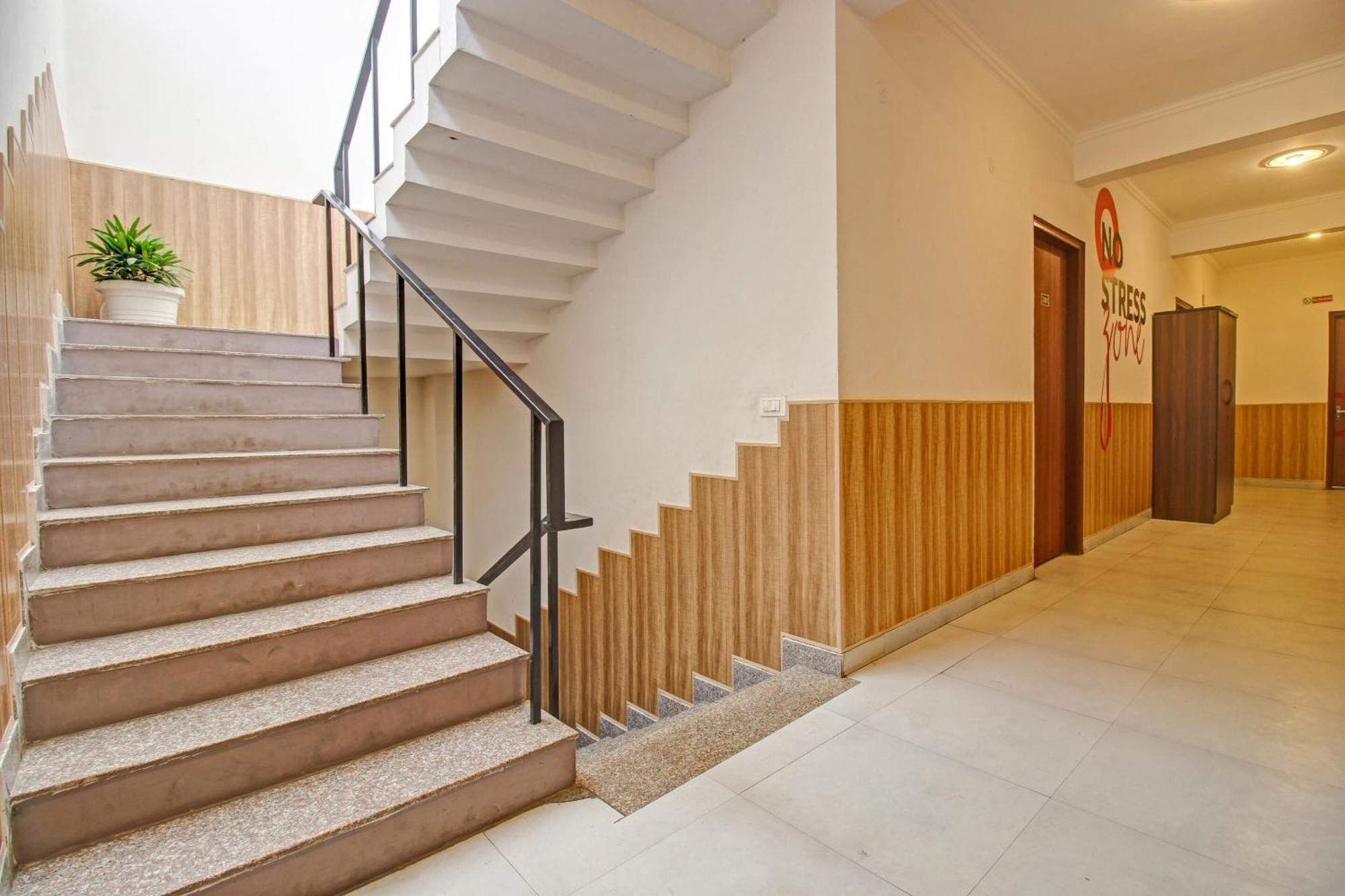 Super Townhouse Kachnar House Vikas Nagar Otel Hasanganj Dış mekan fotoğraf