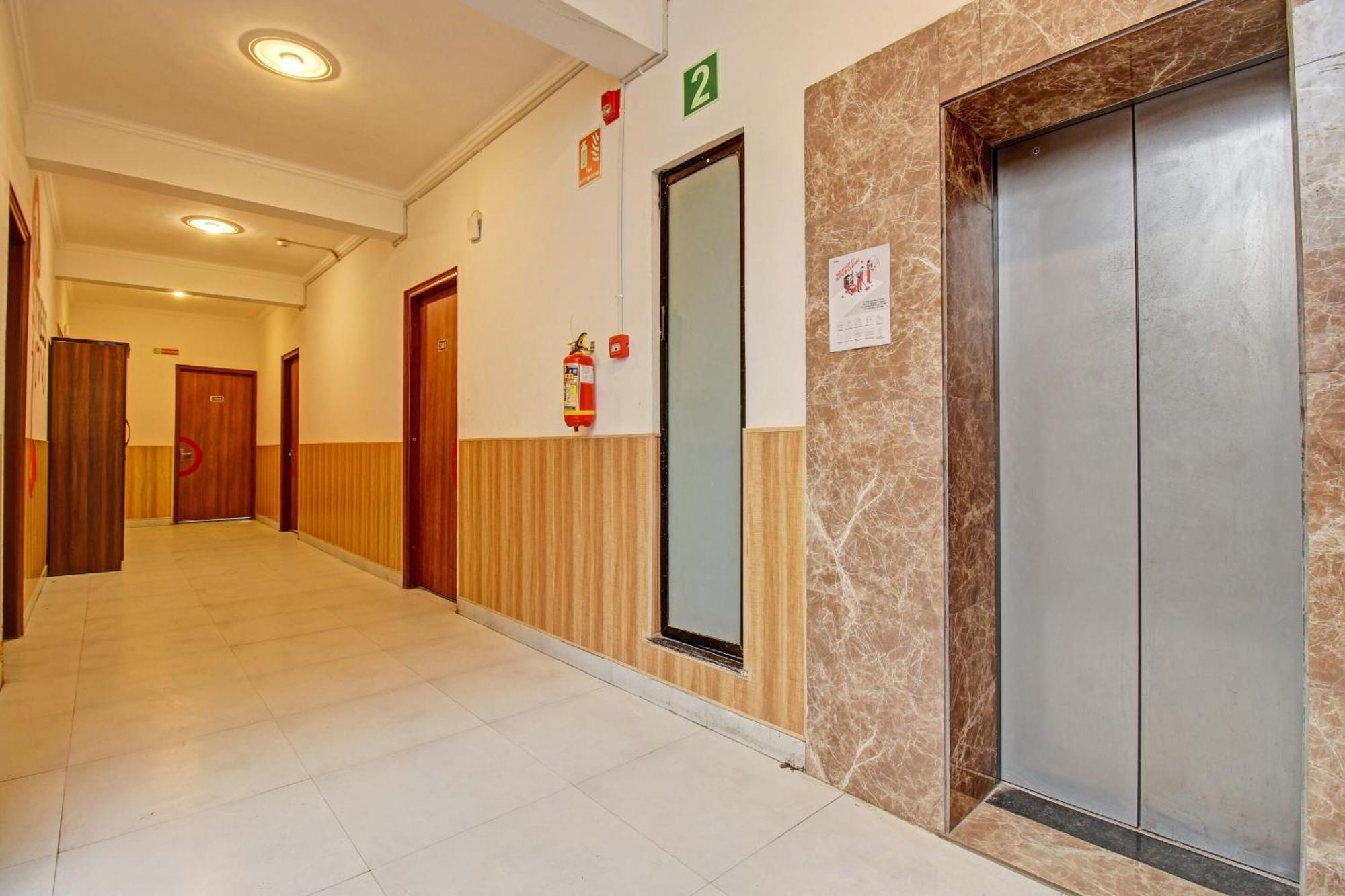 Super Townhouse Kachnar House Vikas Nagar Otel Hasanganj Dış mekan fotoğraf